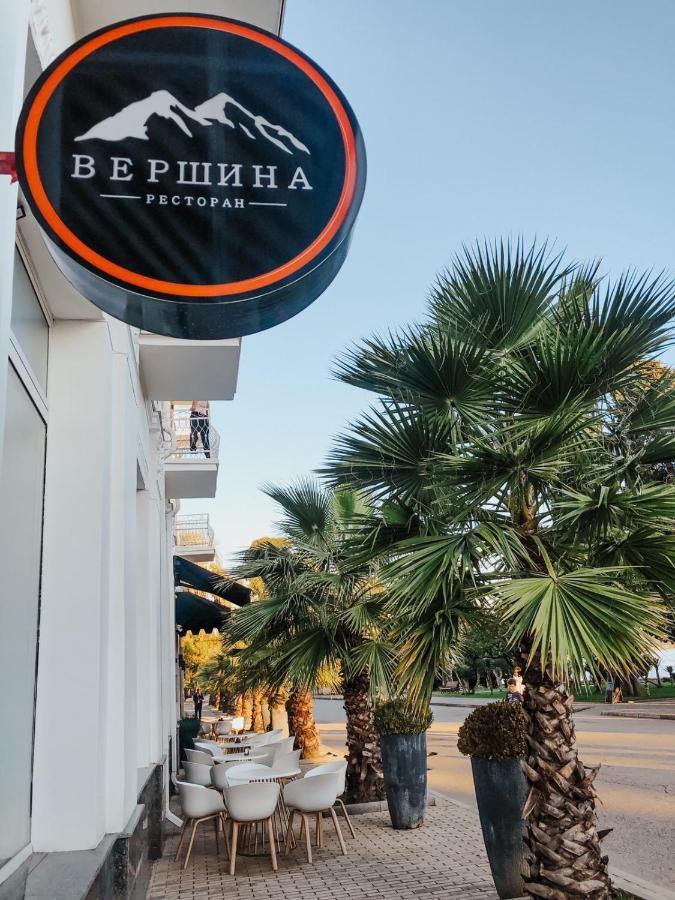 Ritsa Hotel Soechoemi Buitenkant foto