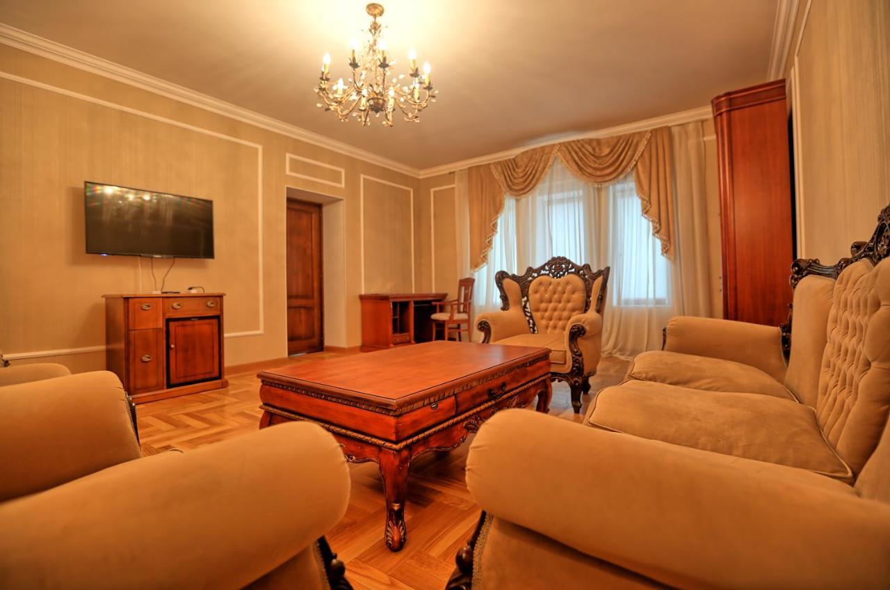 Ritsa Hotel Soechoemi Buitenkant foto