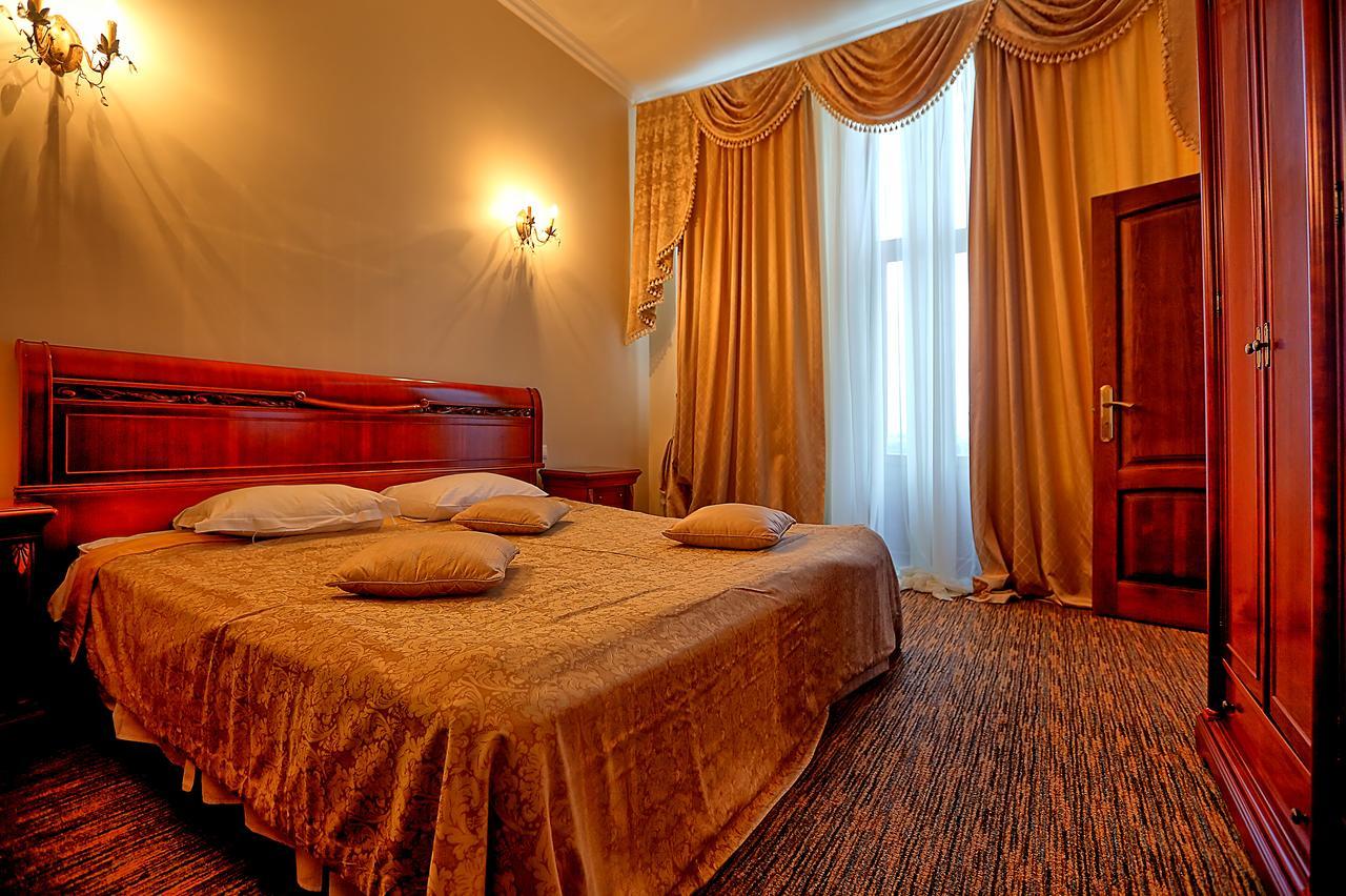 Ritsa Hotel Soechoemi Buitenkant foto