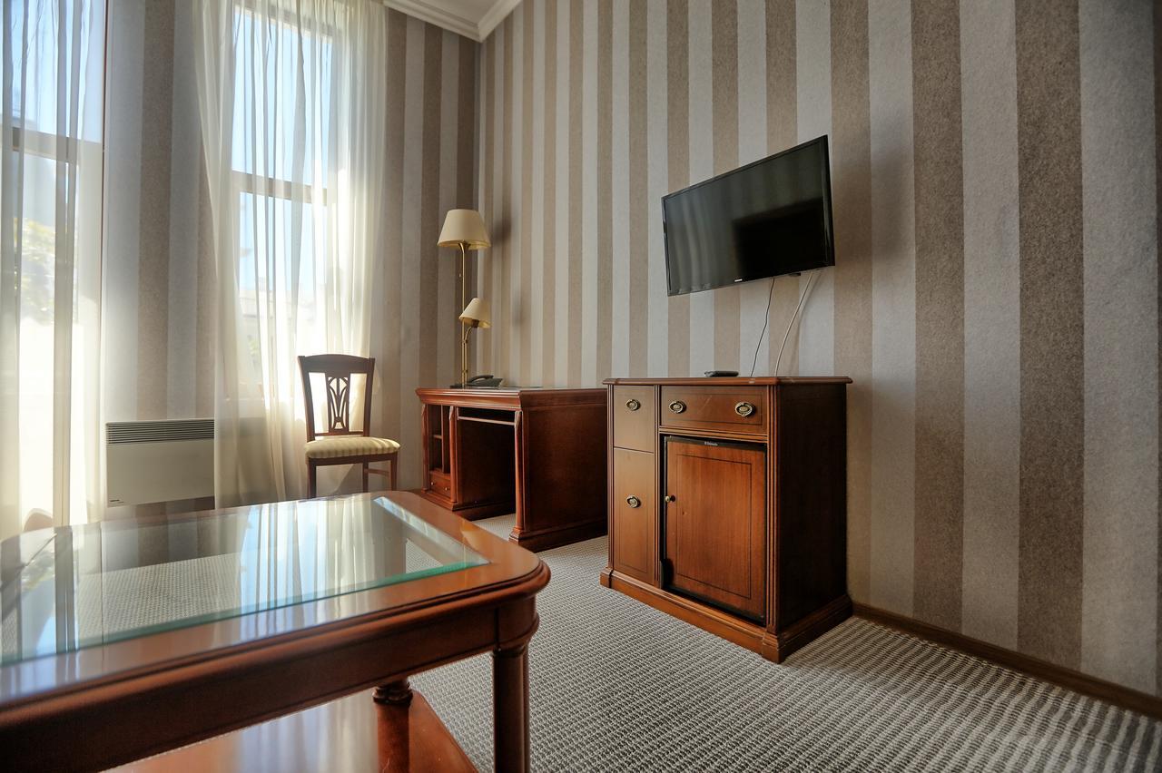 Ritsa Hotel Soechoemi Buitenkant foto
